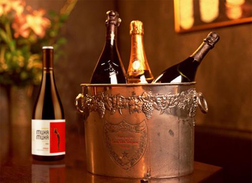 從選酒到侍酒,幫你玩轉假期酒局